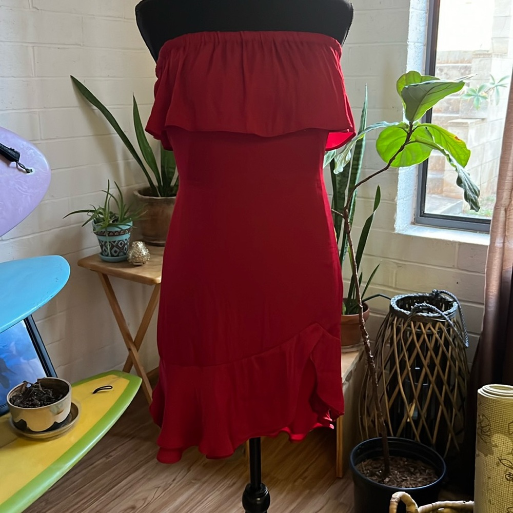 Red strapless dress